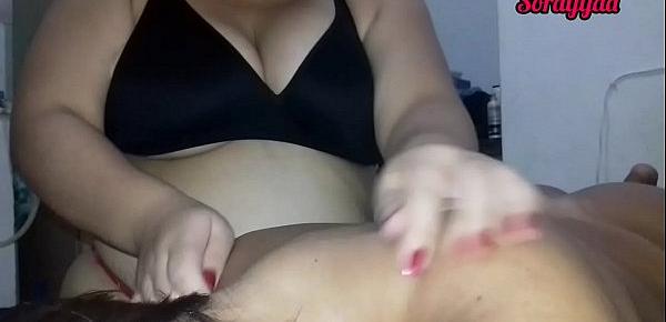  Massagem na minha amiga gostosa Doce Lola na casa do Joao O Safado